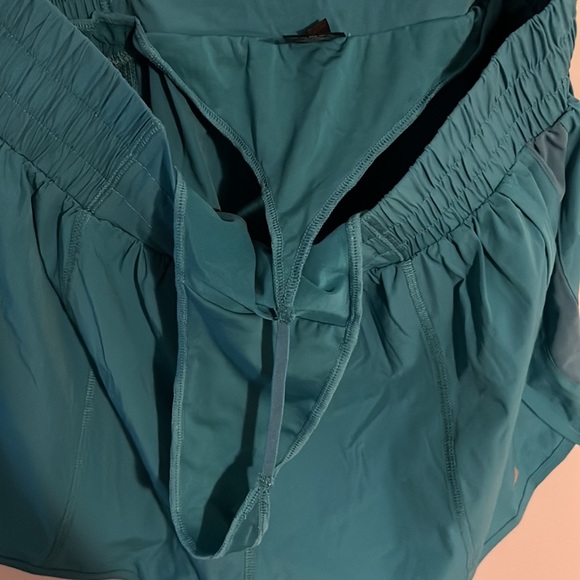 Balance athletica breeze shorts - Picture 6 of 6